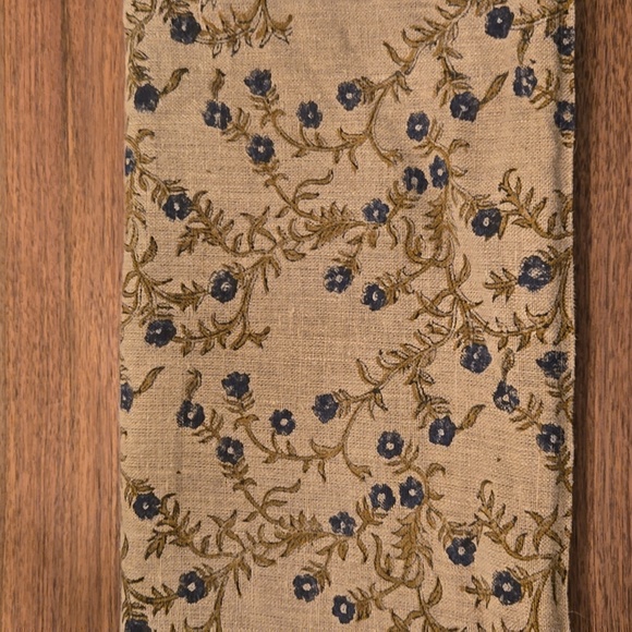 Beautiful Linen Accent Pillow cover - Picture 8 of 8